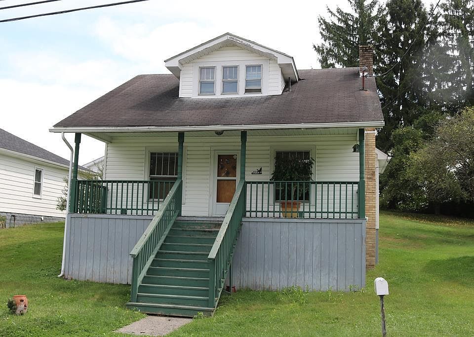 2nd image of 212 Azzara Ave