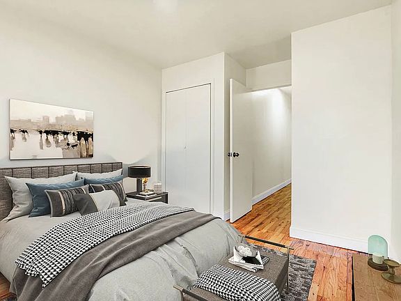 5th image of 561 Warren St #4C