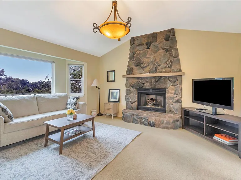 16101 Matilija Dr — Photo 7
