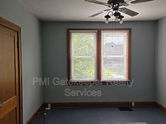 4th image of 4370 Saint Lawrence Ave #1