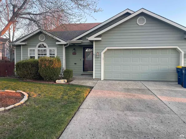 909 E 13th St, Eudora, KS 66025