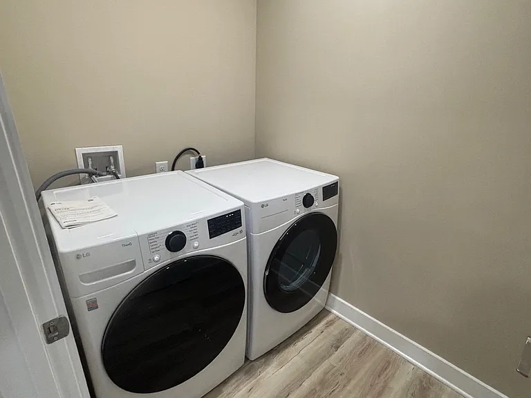 501 McCain Creek Trl — Photo 7