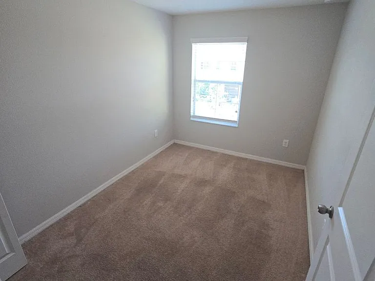 12961 Utopia Gardens Way — Photo 21