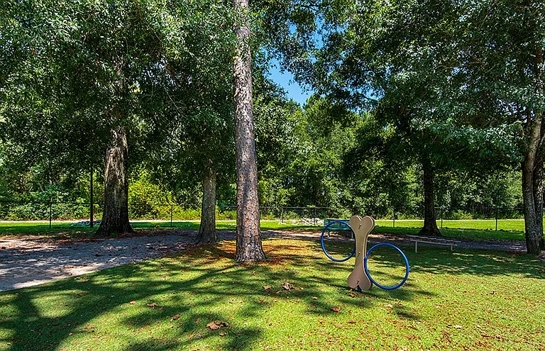Marcus Pointe Grande Apartment Homes — Photo 48