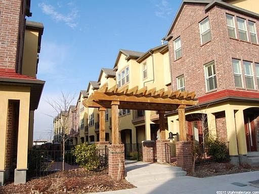 2nd image of 169 W Lady Bank Way