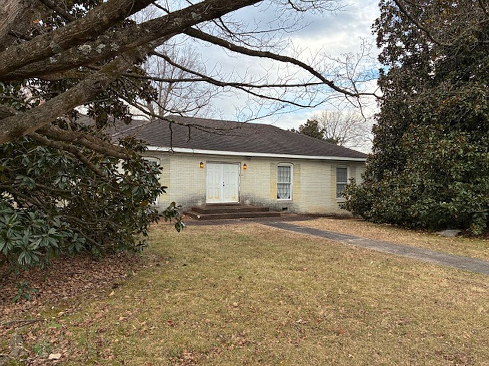 1st image of 1211 Scottland Dr