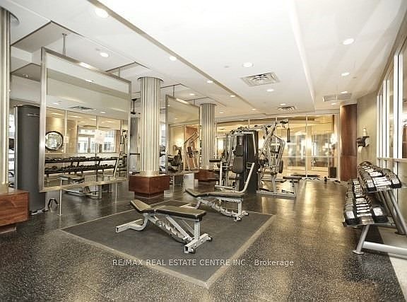 3rd image of 763 Bay St #4012