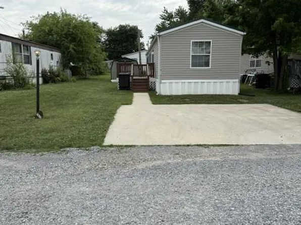 14110 Zinnia Ln, Hagerstown, MD 21742