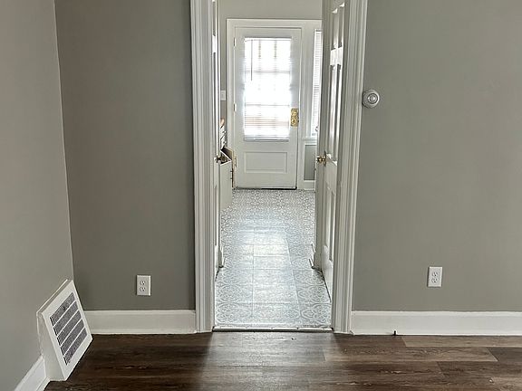 Family room entrance into the Kitchen Area