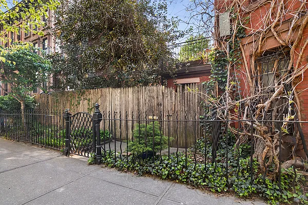 Rented by Corcoran | media 12