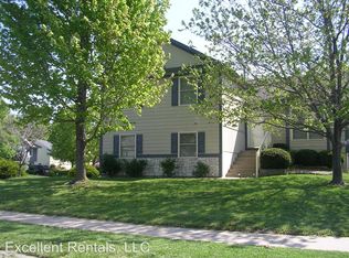 715 NE Adams Dr, Lees Summit, MO 64086
