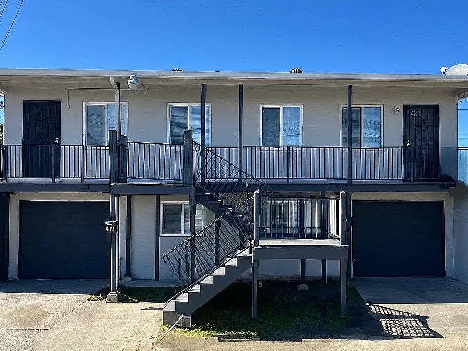 1 bed, 1.0 bath, 800 sqft, $1,900 — Photo 1