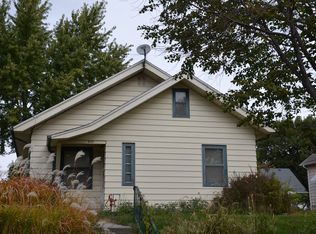 912 E Sheridan Ave, Des Moines, IA 50316