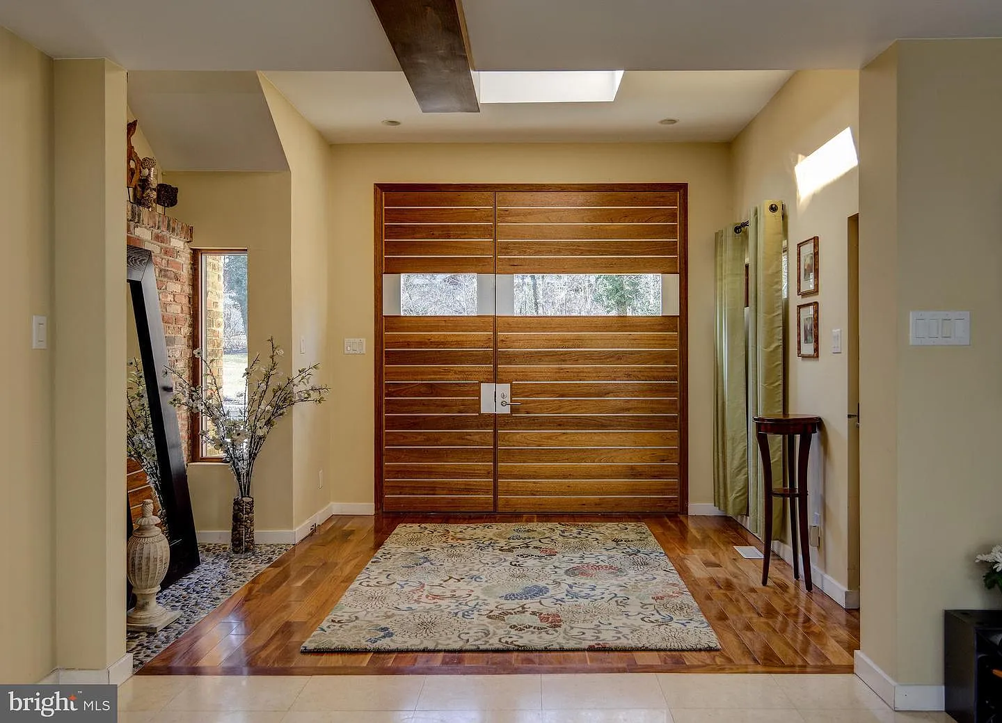 4 bed, 3395 sqft, $9,800 — Photo 3