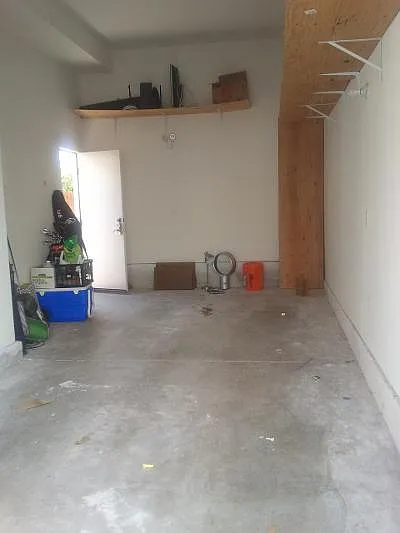 4081 1st Ave — Photo 26