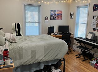 51 Porter Rd #2D, Cambridge, MA 02140