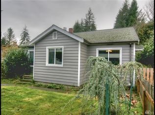 723 S Bay Rd NE, Olympia, WA 98506