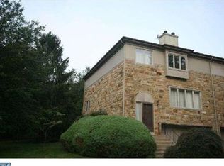 27 Morton Ct, Lawrence Township, NJ 08648