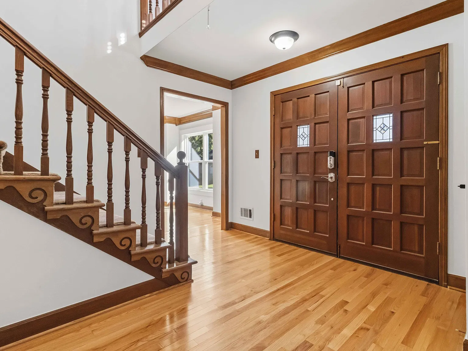 4 bed, 3.5 bath, 3552 sqft, $2,700 — Photo 3