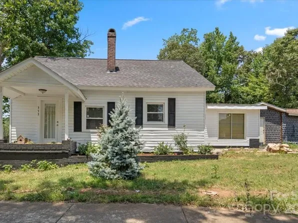 353 Kirby Dr, Charlotte, NC 28214