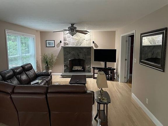 2nd image of 14 Cori Drive