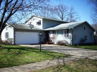 103 Huntington Cir, Elyria, OH