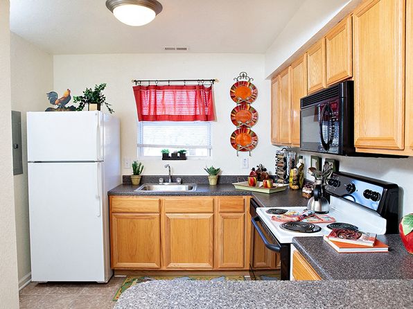 SouthRidge Apartments and Townhomes | 160 Thoroughbred Cir, Arden, NC