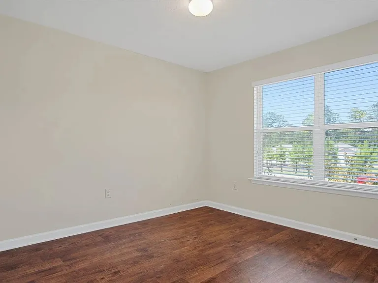 10373 Shetland Dr — Photo 8