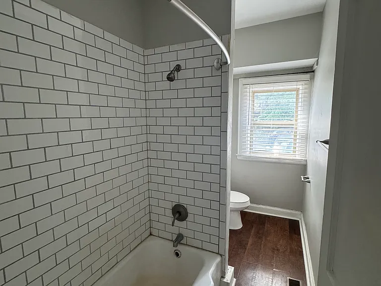 599 Oak St #3 — Photo 7