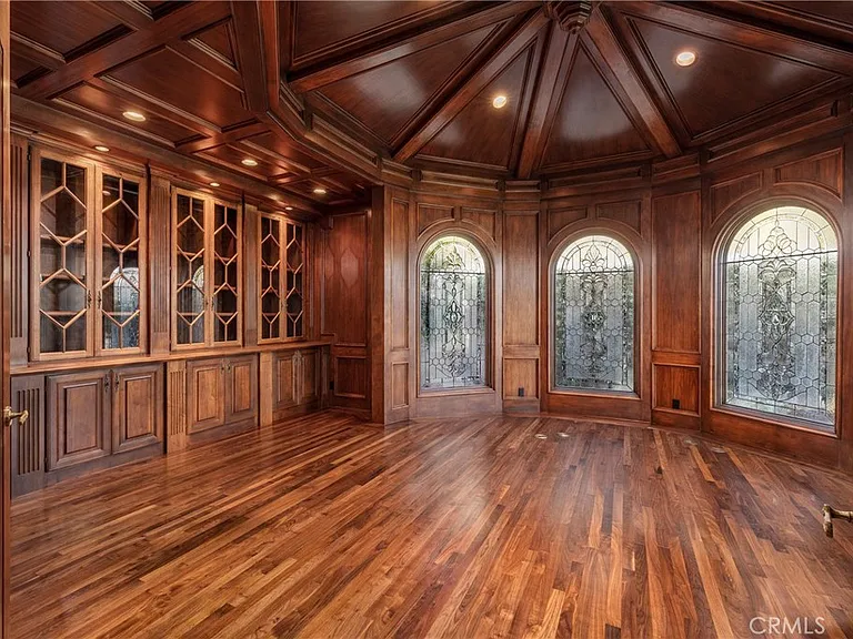 105 Irvine Cove Ct — Photo 4