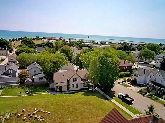 5th image of 422 Niagara AVENUE