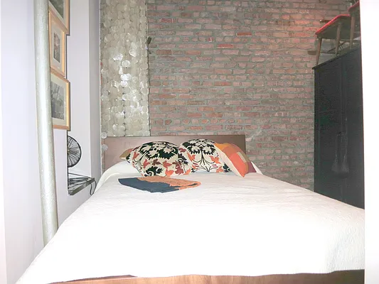 Rented by J Misrahi Realty Corp | media 25