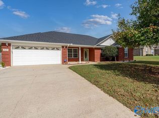 307 Antler Point Dr, New Market, AL 35761