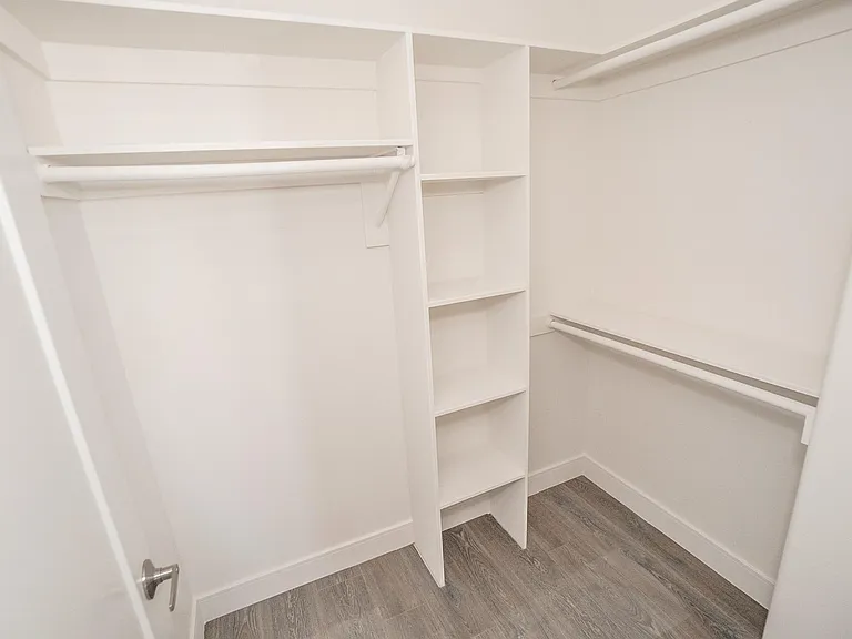 3913 Brighton Ave — Photo 24