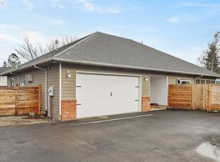 296 Rosedell St, Amity, OR 97101