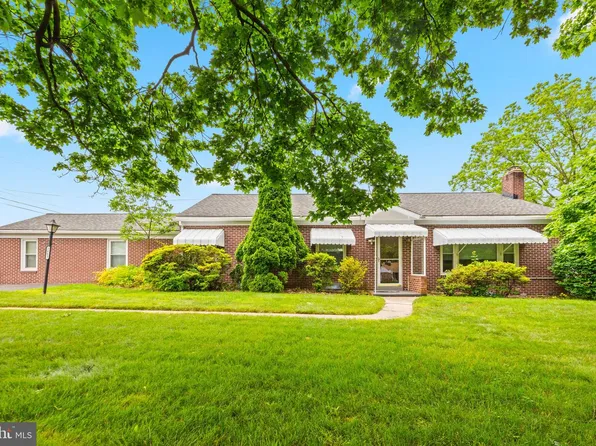 2883 Park Ave, Manchester, MD 21102