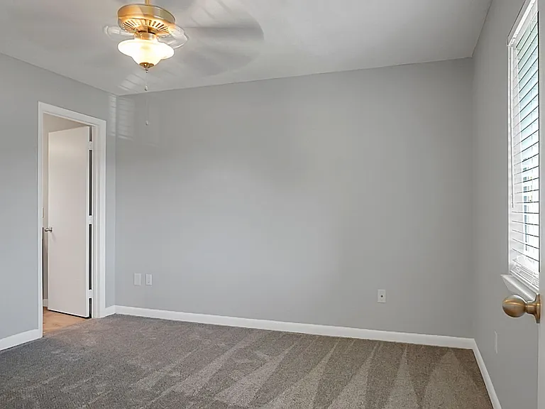 273 Alexandra Dr #11 — Photo 26