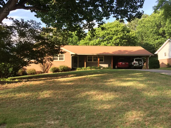 345 Meadow Dr, Alpharetta, GA 30009