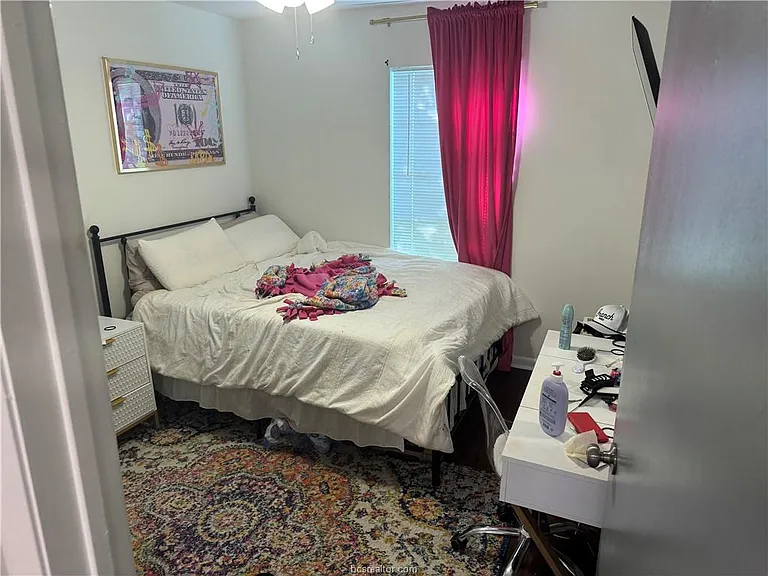 3919 Olive St #B — Photo 5