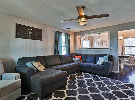 5th image of 1005 W Marlow St