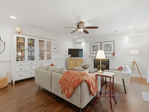 411 Summerwalk Cir, Chapel Hill, NC 27517
