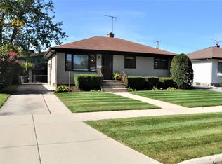 18522 Oak Ave, Lansing, IL 60438