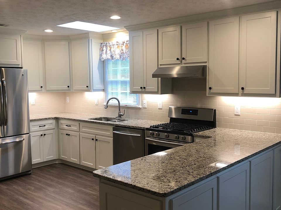 Kitchen with almost new appliances.