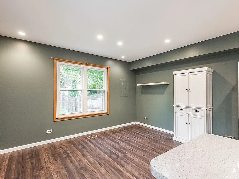 521 Milton Dr — Photo 8