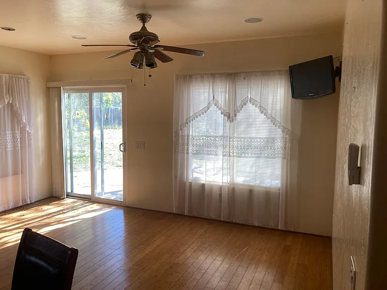 1168 San Vicente Rd — Photo 8
