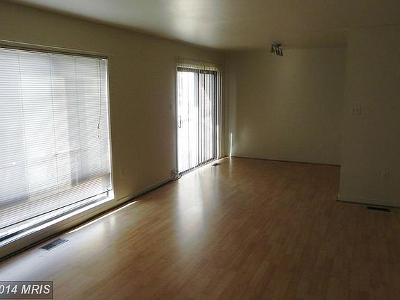4th image of 9719 Lake Shore Dr