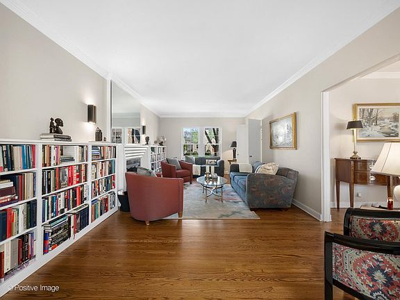 5th image of 838 N Kensington Ave
