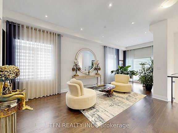 2nd image of 30 Hesperus Rd