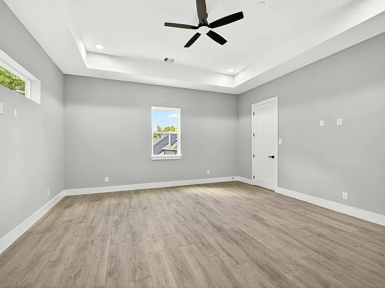 4517 Larch Ln — Photo 25