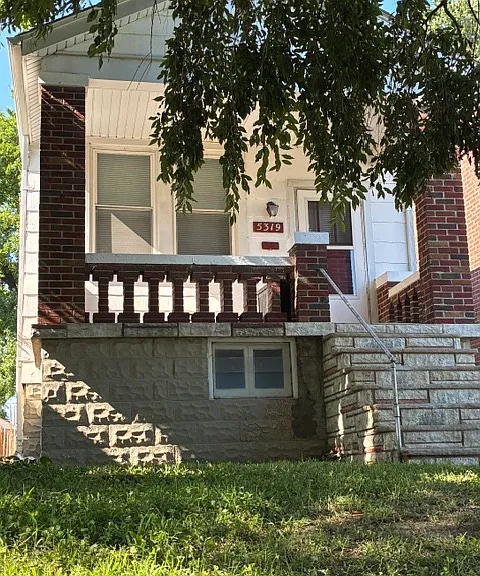 5319 Magnolia Ave — Photo 2